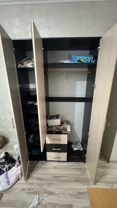 Шкаф продаю Срочно