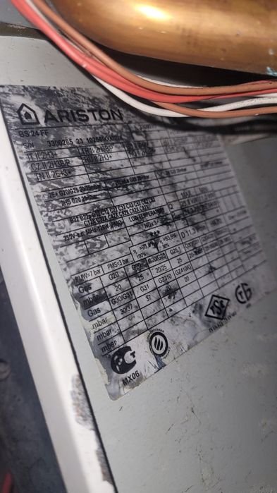 Vând piese centrala Ariston BS 24 FF