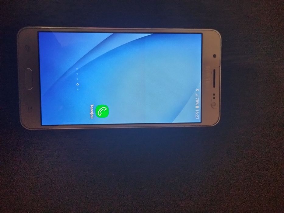 Продам телефон Samsung Galaxy J5