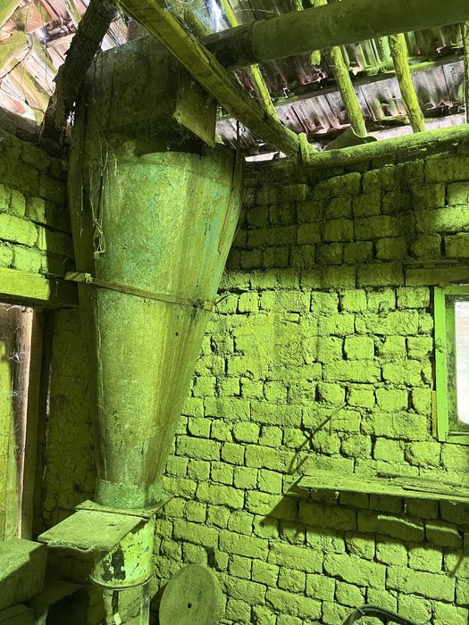 Фуражомелка чукова с циклон.