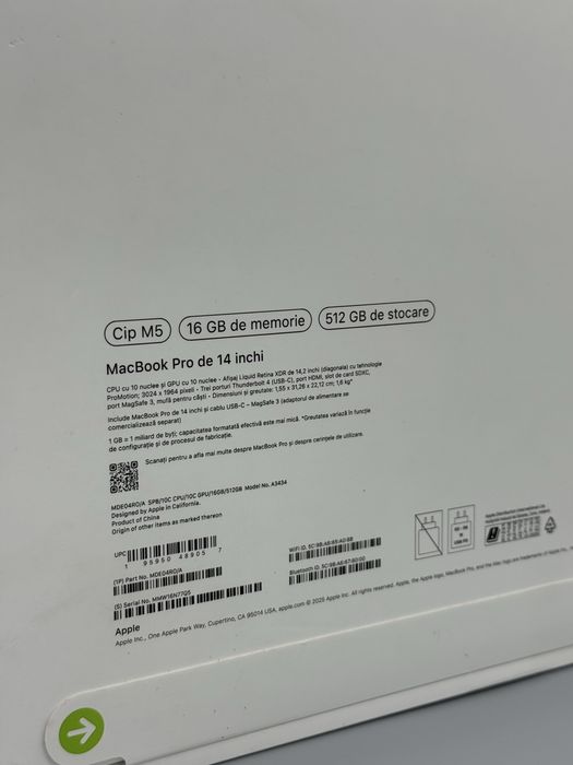 Macbook Pro 14" |  Procesor M5 | 16 GB RAM | 512 GB | Black | MDM