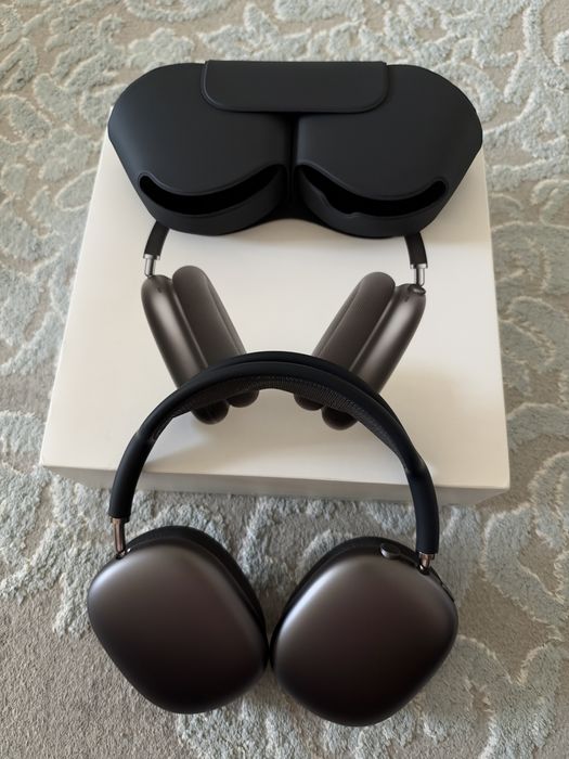 AirPods Max наушники