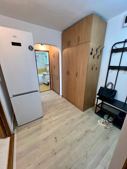Inchiriez apartament 2 camere