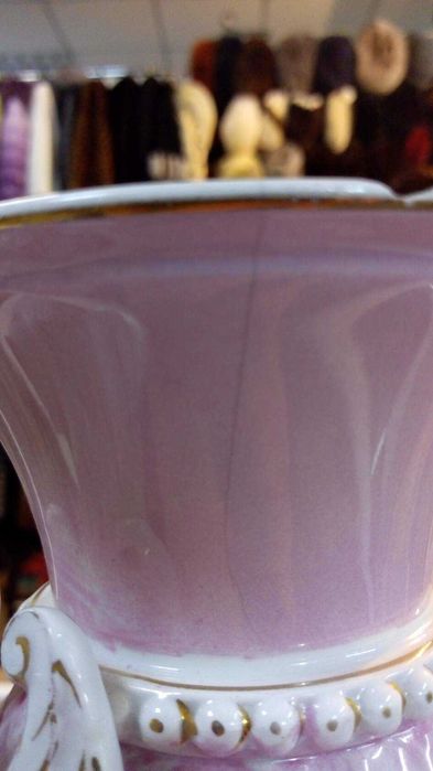 Антикварная ваза