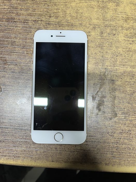 Продам iphone 7