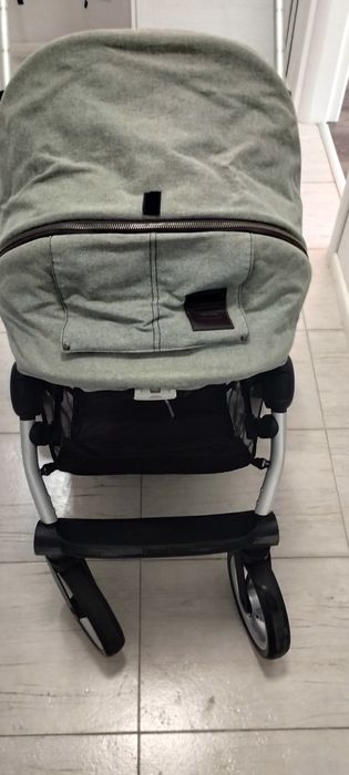 Mutsy evo количка с модел с телескопична дръжка