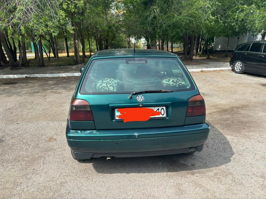 Автомобиль Фольксваген гольф 3