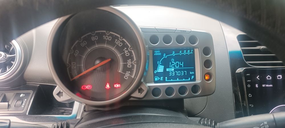 Спарк сотилади срочно