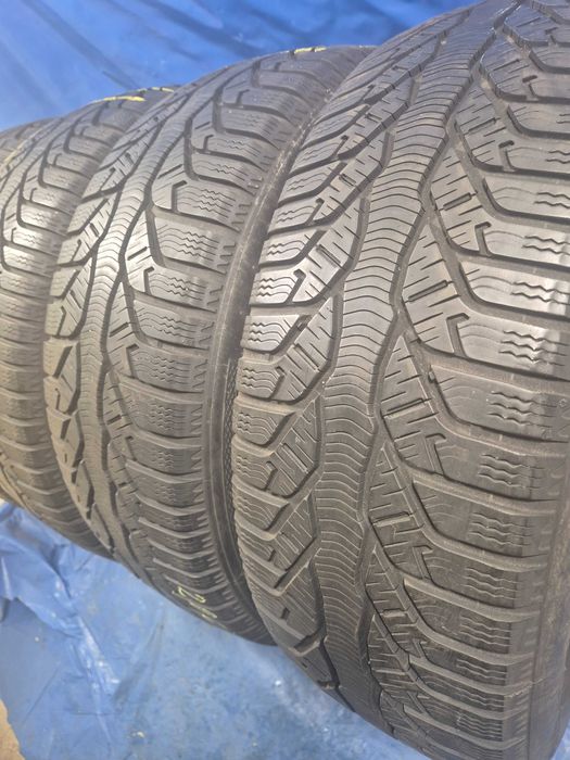 205/60/16 92H Kleber LICHIDARE STOC