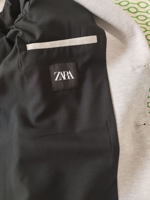 Продавам почти ново сако ZARA