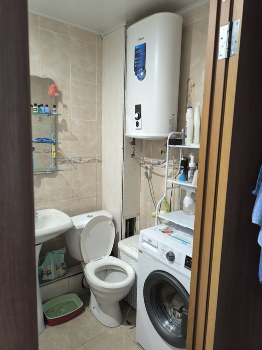 Продам 2-х комнатную квартиру(бывшее общежитие СХИ)