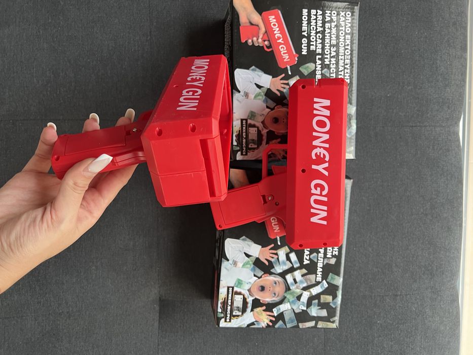 Пистолети за хвърляне на пари 2 броя