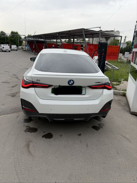 BMW i4 2023 — 3