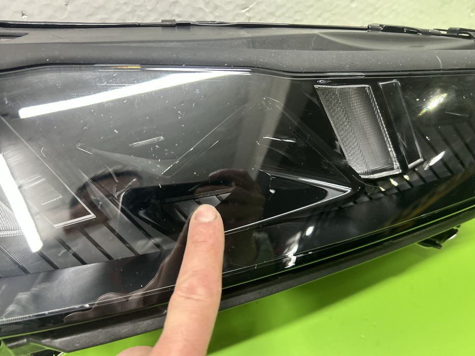 Far bmw ix i20 full led adaptiv shadow line dreapta 2020-2024
