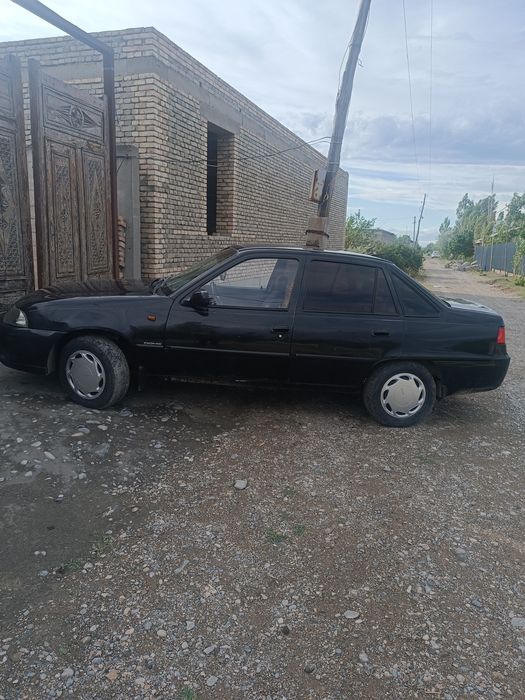 Neksiya2 sotiladi 1.6 mator