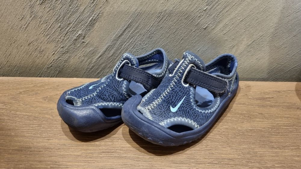 Сандали Nike sunray