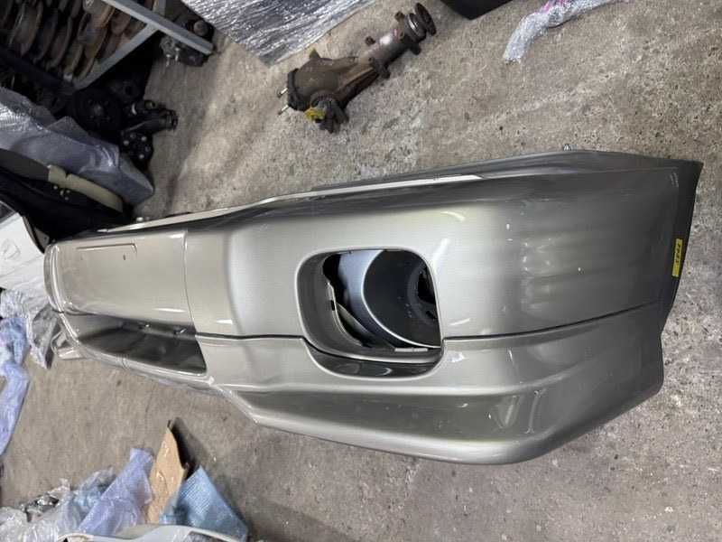 Бампер передний Subaru Forester SF5