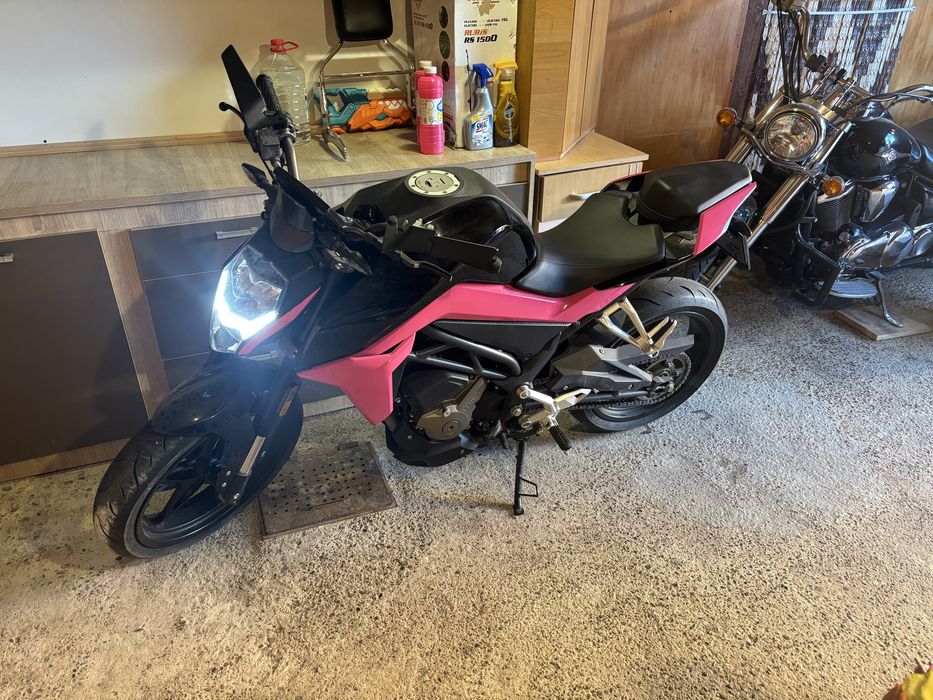 CFMOTO 250NK – 2022 – 6.500 km
