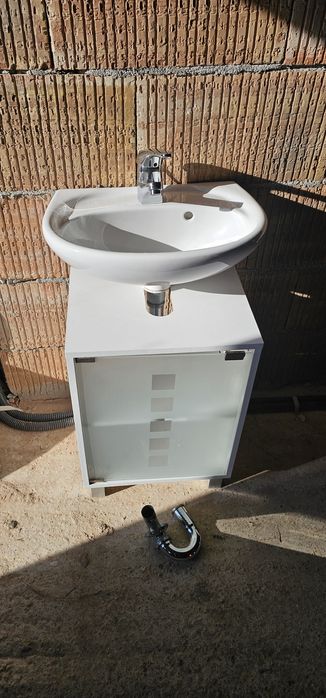 Vand chiuveta si dulap