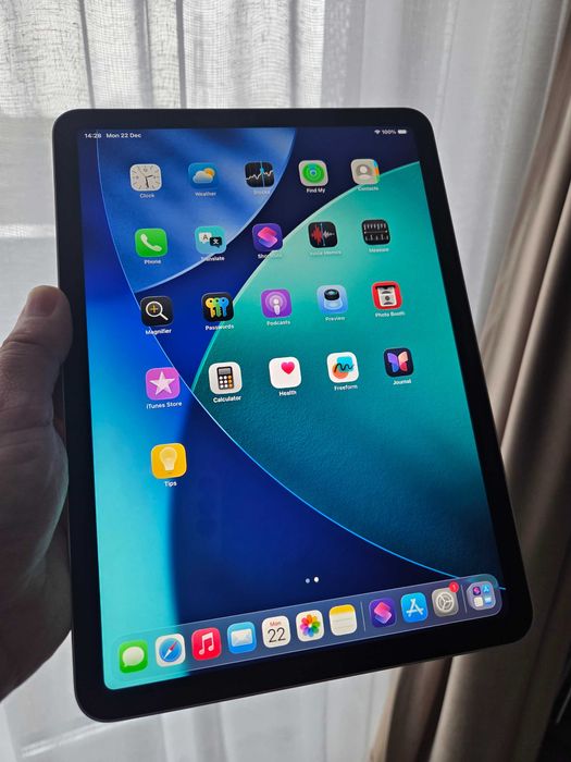 iPad Air 5 (2022) 64GB Wi-Fi Starlight