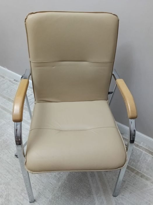 Стулья офисные 16 тыс