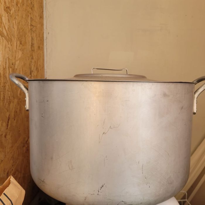 Кастрюля большая 40л