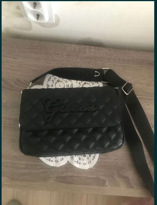 GUESS дамска чанта+портмоне