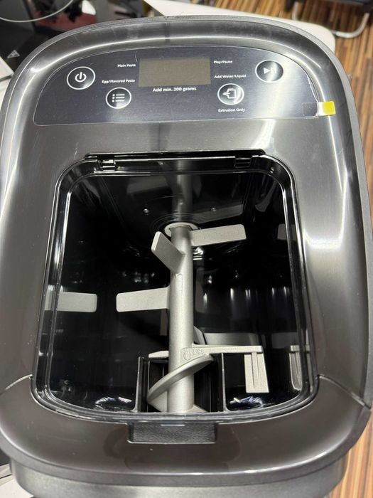 (RESIGILAT) Aparat de facut paste Philips 7000 series