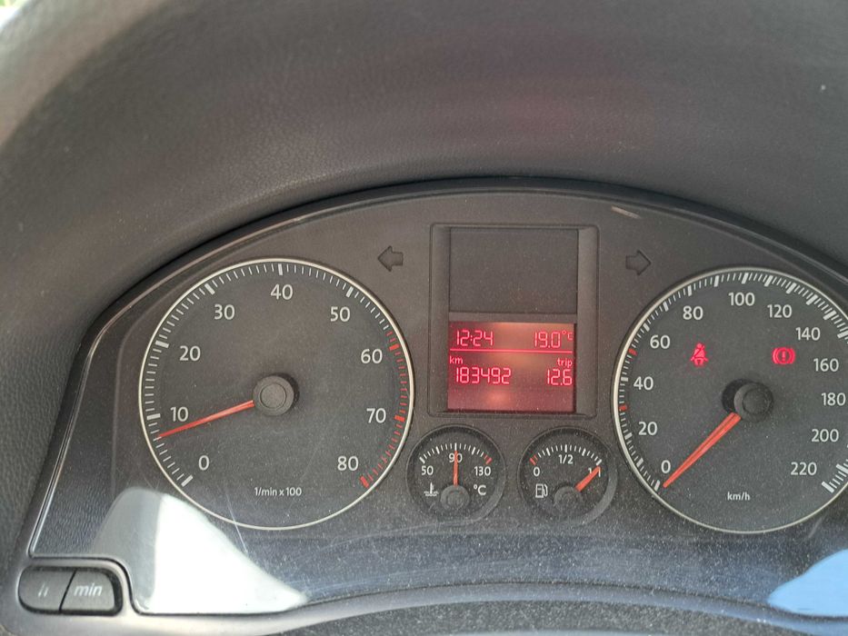 Volkswagen Golf V 1.4 benzină