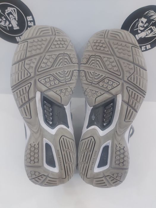 Дамски маратонки MIZUNO. Номер 36