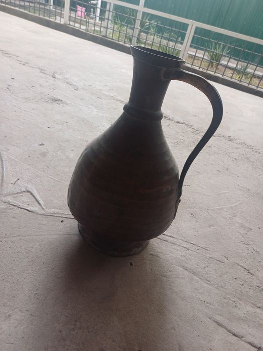 Мис куза. Кувшин