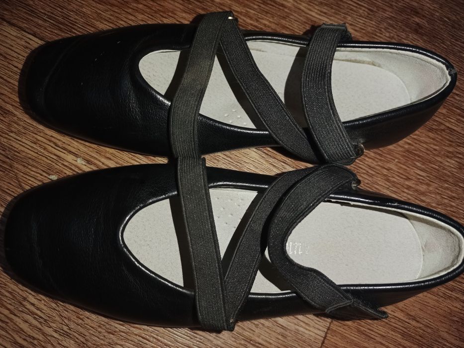 Школьные туфли для девочек