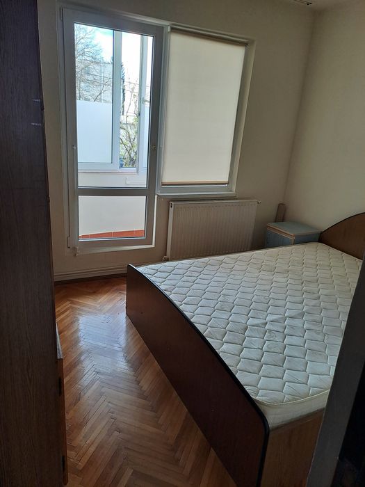 Inchiriez apartament 3 camere
