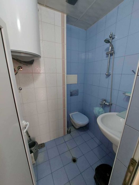 Продава се Четиристаен апартамент в Търговище, Център - 90 кв.м за 1473 €/кв.м - Снимка #12