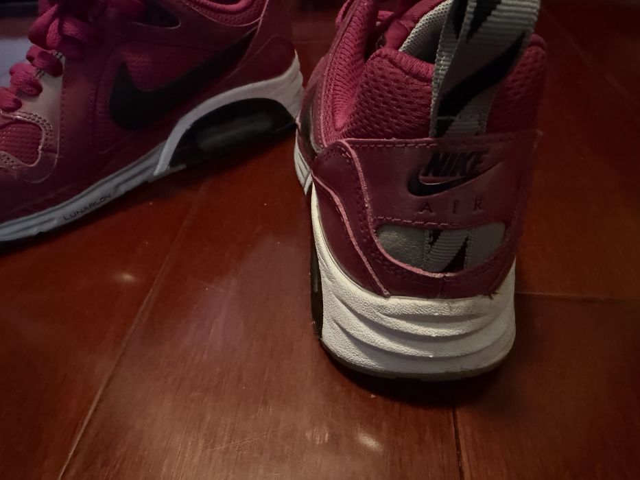 Цикламени дамски маратонки Nike - 36 номер