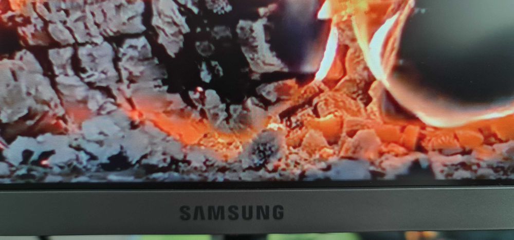 Монитор SAMSUNG 2K 144 Гц