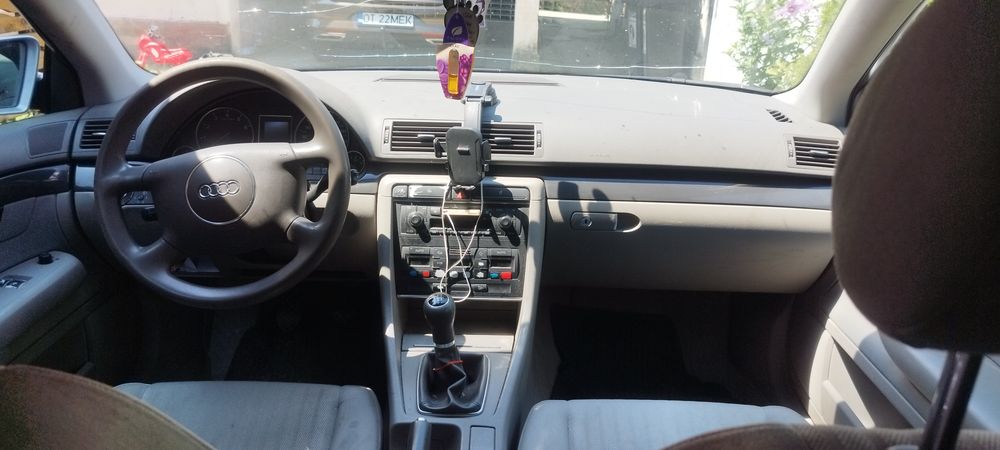 Audi A4 B6 1.6 benzină, 101 CP, am fab.2003