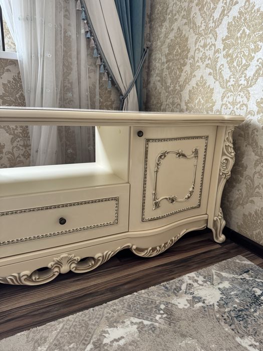 Тв подставка.