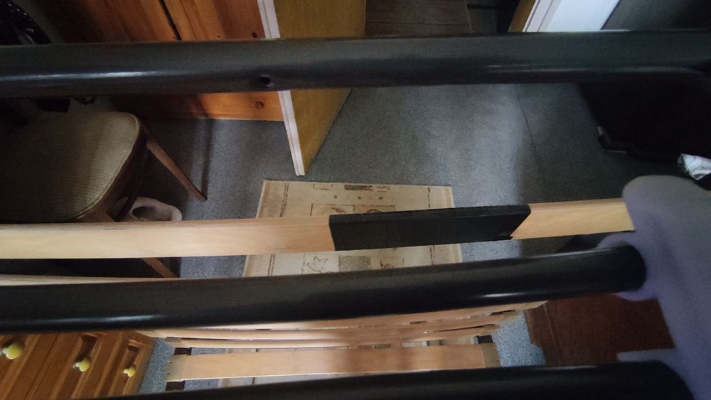 Продавам сгъваема легло без матрак