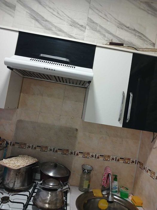 3 mavzeda 1 xonali kvartira sotiladi
