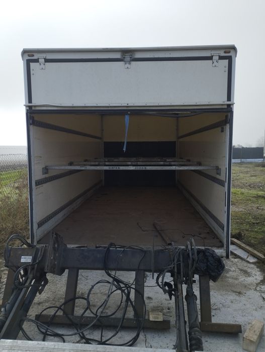 Фургон от камион с падащ борд