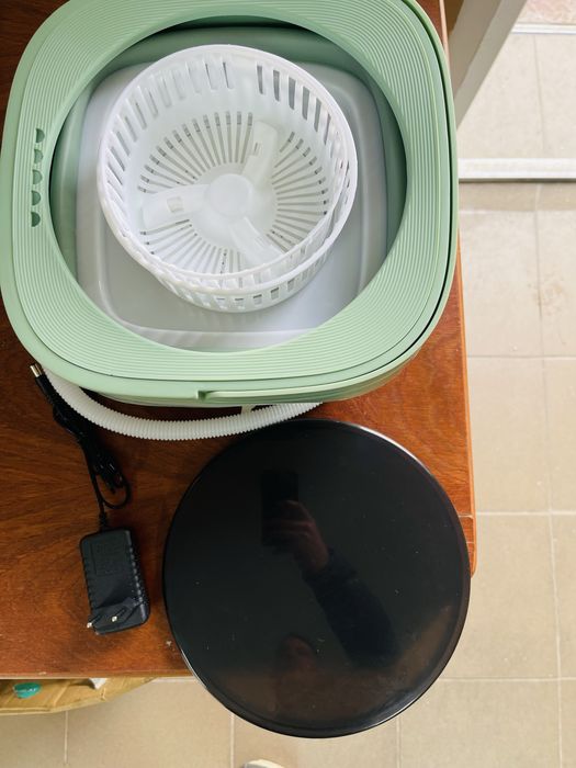 Masina de spalat rufe camping, portabila si pliabila, capacitate 6.5L