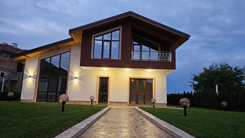 Продава се Къща в с. Тънково, Област Бургас - 164 кв.м за 1433 €/кв.м - Снимка #2