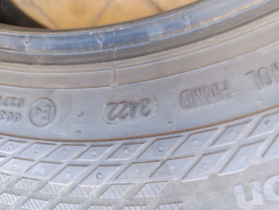Всесезонни гуми Continental 215/65/16 C Dot 2022