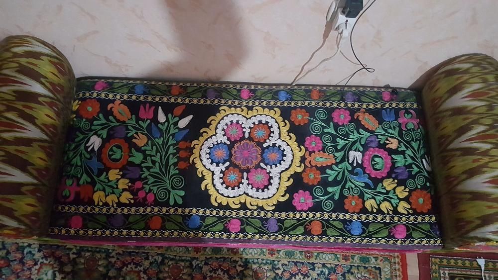 Продается софа идеальном состоянии.