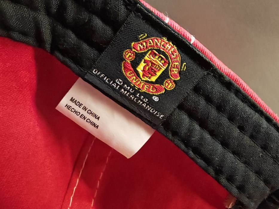 Шапки с козирка snapback