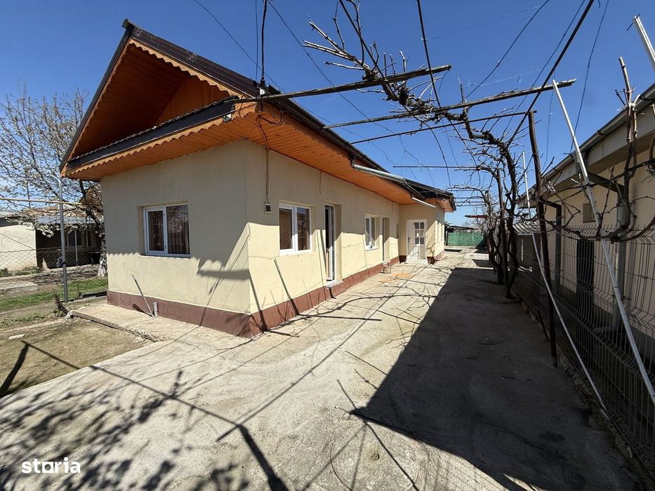 De vânzare casa Ianca zona centrala