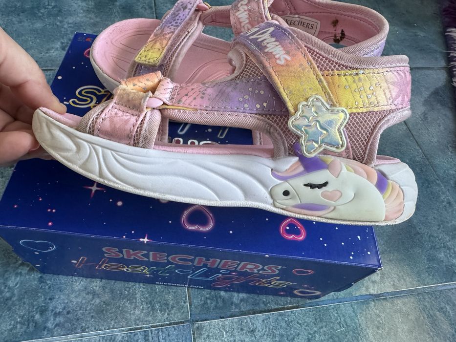 Сандали Skechers светещи