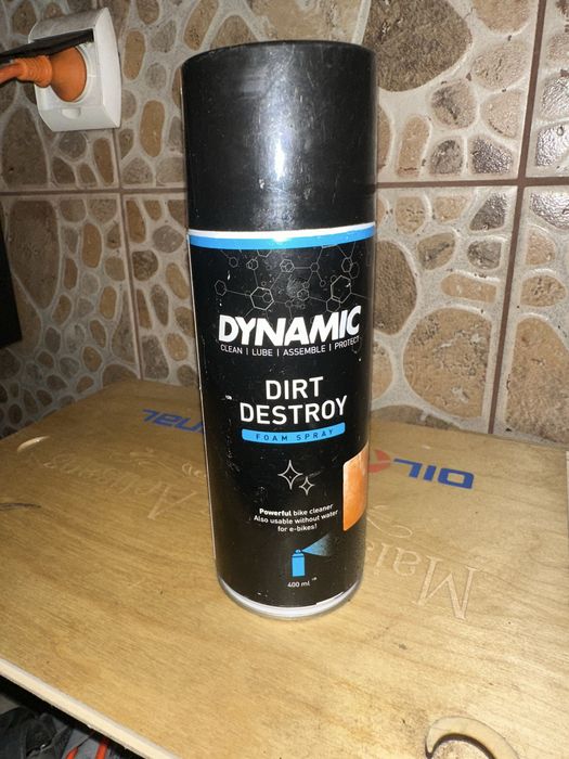 Dynamic Dirt Destroy