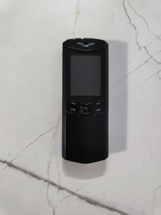 Продам телефон Верту